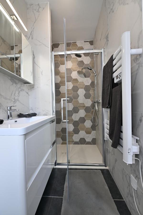 3 Appartements Premium Au Pied De La Cathedrale - Hypercentre Санс Экстерьер фото