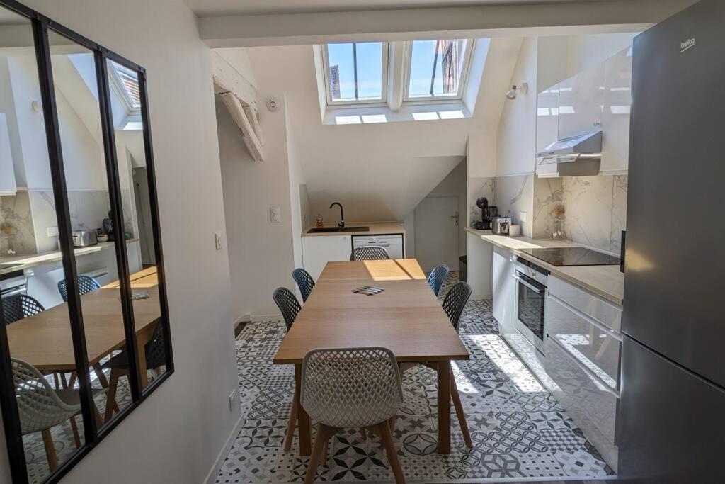 3 Appartements Premium Au Pied De La Cathedrale - Hypercentre Санс Экстерьер фото