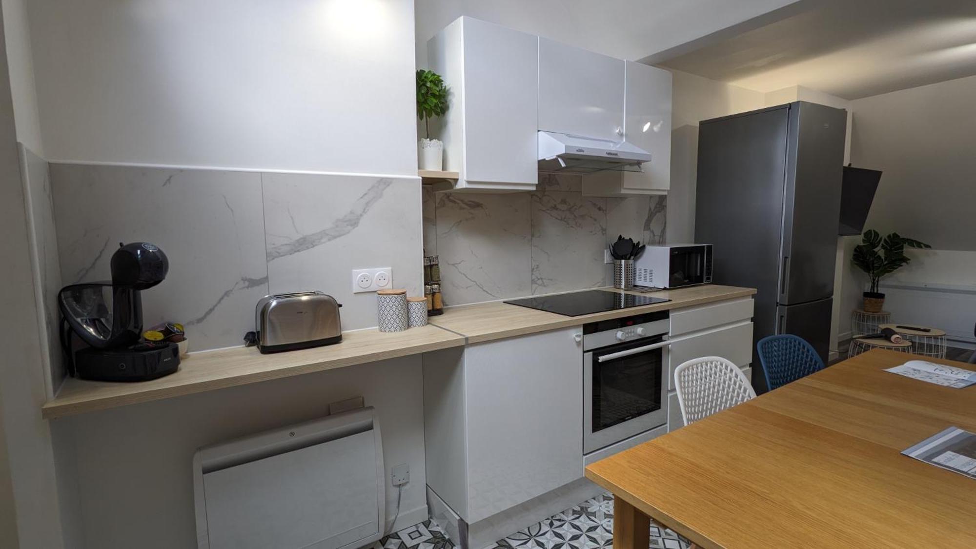 3 Appartements Premium Au Pied De La Cathedrale - Hypercentre Санс Номер фото